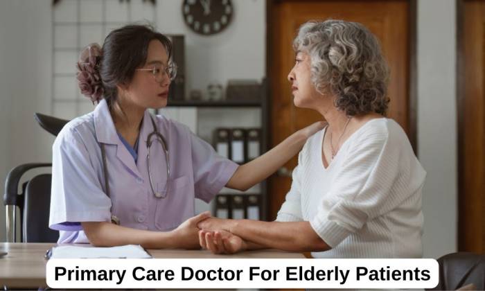 Premium Photo | Female doctor said the results of the treatment ... Finding the best doctor for elderly mother