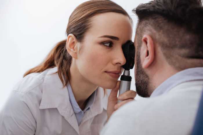 Papilledema symptoms causes diagnosis treatment