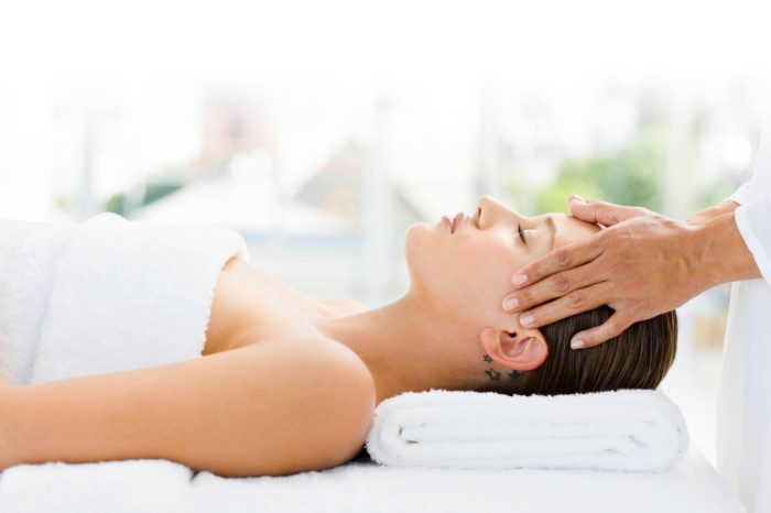 Massage therapy helps relieve pain